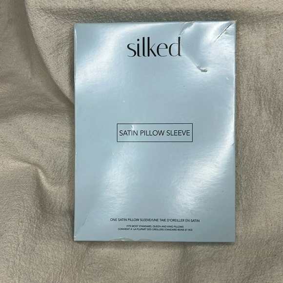 Silked Satin Open Ended Pillow Sleeve - Picture 1 of 7